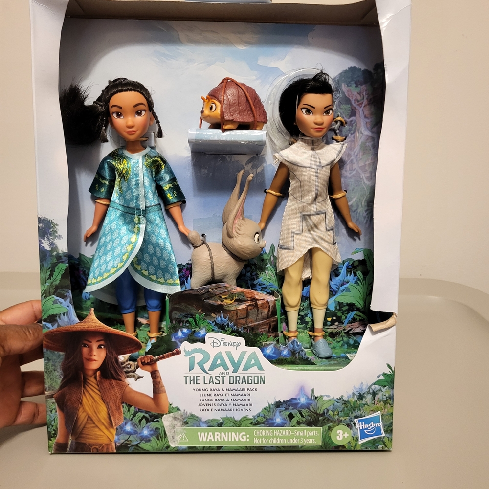 Disney Raya and the Last Dragon Doll Set